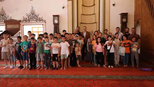 Kaymakam Battal Karacasu’daki çocuklarla buluştu