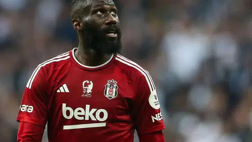 Süper Lig'de tanıdık yüz: Beşiktaş'ın eski yıldızı rotayı Anadolu'ya kırdı