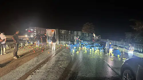Kula yolunda dört araç birbirine girdi