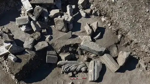 Aspendos'ta 1800 yıllık sağlık tanrısı heykeli bulundu