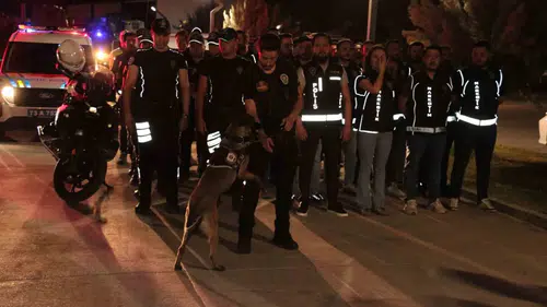 Cizre sokaklarında gece yarısına kadar süren dev denetim
