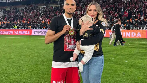 Çorum FK oyuncusu Atakan Akkaynak ve ailesi kaza geçirdi