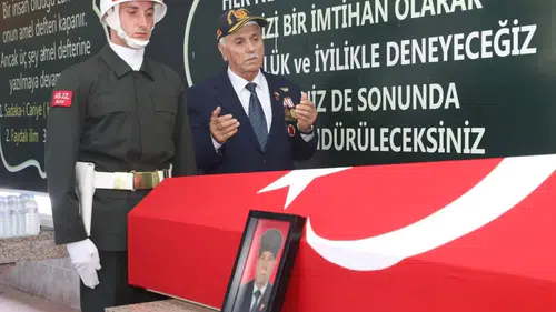 Sakarya bir kahramanını daha ebediyete uğurladı