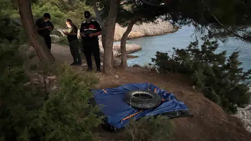 Datça sahillerinde karavan ve çadır kampına jandarma engeli