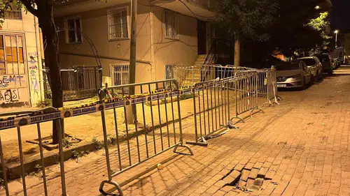 Güngören'de gece yarısı balkon paniği