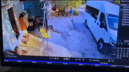 Serik'te acı kaza Geri manevra yapan minibüs 1,5 yaşındaki oğlunu ezdi