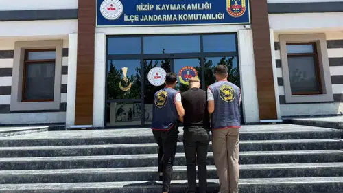 Nizip’te uzun süredir aranan iki hükümlü yakayı ele verdi