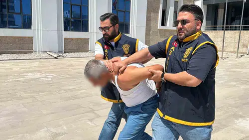 Adıyaman'da komşusunu öldüren saldırgan adliyeye getirildi