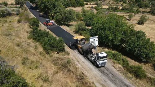 Kastamonu köylerinde ulaşım sorunu sıcak asfaltla çözülüyor