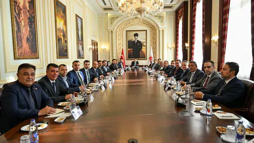 Nevşehir heyeti Ankara’ya gitti Bakan Gürlek ile görüştü