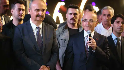 Şimşek Batman’da yeni projeleri tanıttı