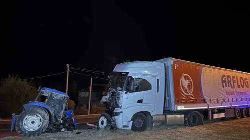 Uşak’ta feci kaza Traktör ikiye bölündü