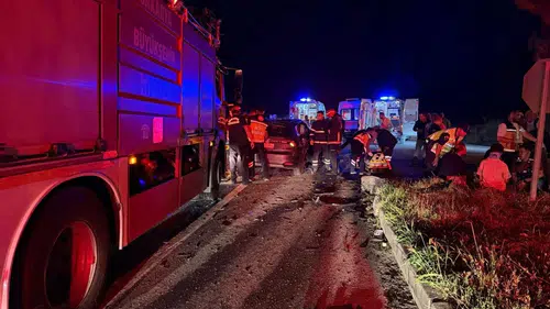 Karasu yolunda gece yarısı kaza 5 yaralı