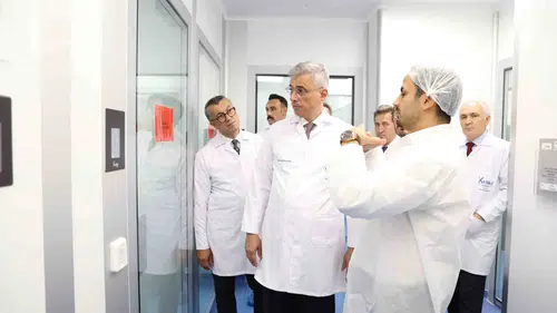 Sağlık Bakanı Memişoğlu Tekirdağ’daki ilaç devlerini mercek altına aldı