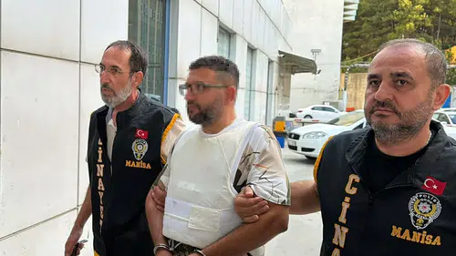 Manisa’da baba ve oğlunu öldüren saldırgan İzmir’de yakalandı