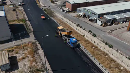 Sazyolu Caddesi’ne 35 milyon liralık asfalt yatırımı