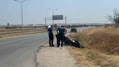 Babaeski’de motosiklet sürücüsü yolda savruldu
