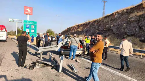 Şanlıurfa yolunda feci kaza Bir ölü bir ağır yaralı