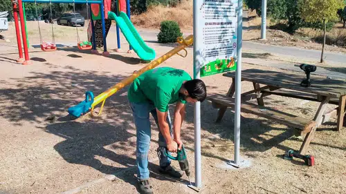 Efeler'deki parklarda güvenlik için yenileme çalışması başladı