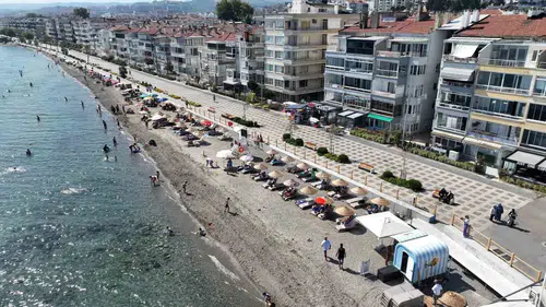 Mudanya sahillerinde adım atacak yer kalmadı