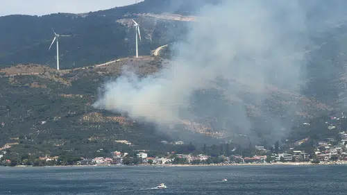 Erdek ormanlarında öğle saatlerinde dumanlar yükseldi