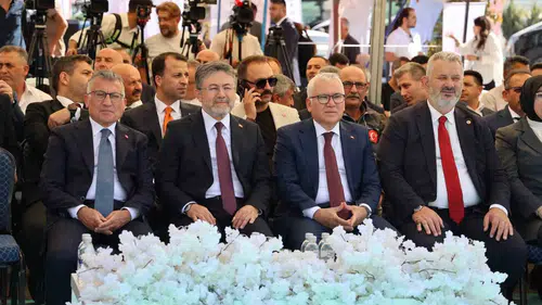 Küresel Krizin Gölgesinde Tarım Stratejisi: Bakan Yumaklı'dan Gelecek Vizyonu
