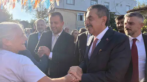 Bakan Tekin'den Kırklareli'nde Yerel Siyaset Vurgusu: Hizmet Vatandaşın Ayağına Gidecek
