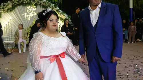 Burdur'da masalsı bir gün: Elif'in gelinlik hayali gerçek oldu