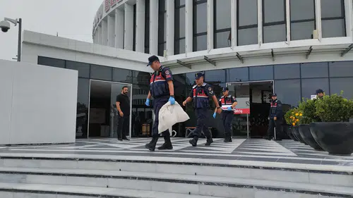 Bolu Belediyesi'nde Hayalet Araç Operasyonu: Çuvallar dolusu belgeyle ayrıldılar