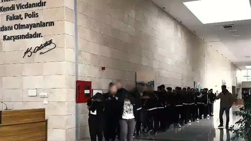 Afyonkarahisar'da dev operasyon: Doktor imzalı sahte reçete vurgununda 19 kişi cezaevine gönderildi