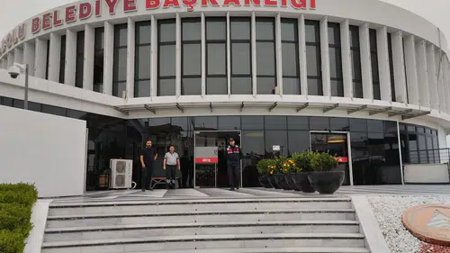 Bolu Belediyesi'nde milyonluk vurgun iddiası: 7 ilde eş zamanlı operasyon düğmesine basıldı