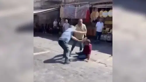 Tarihi çarşıda sopalı dehşet: Kavga sonrası cezaevi yolu göründü