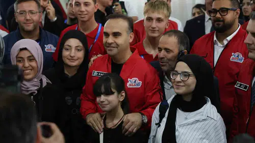 Diyarbakır'da teknoloji rüzgarı: Geleceğin mühendisleri projeleriyle sahneye çıktı