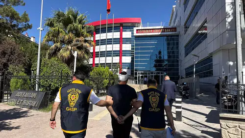 Adıyaman'da dehşet anları: Şiddete engel olmak isterken bıçaklandı