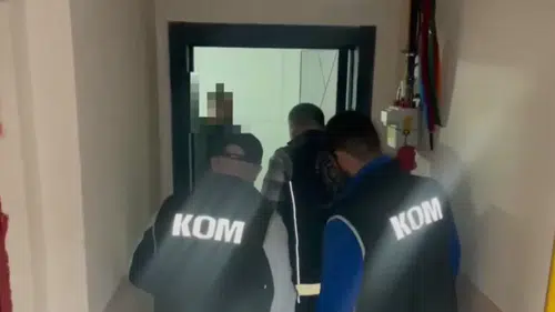 Karabük'te kalpazanlık operasyonu: Evinden servet değerinde sahte dolar çıktı