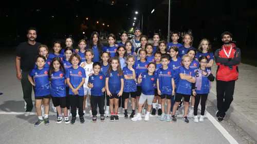 Buz pisti kapandı ama onların azmi durmadı: Samsunlu patencilerin gözü milli takımda