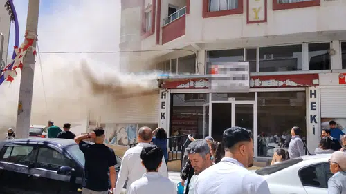 Mazıdağı'nda korkutan alevler: Diş kliniğinde büyük panik