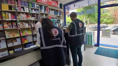 Kars'ta okul alışverişi öncesi kırtasiyelerde sıkı takip: Etiketler mercek altında