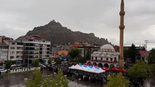Emeklilik hayali Giresun'du: Şehit polisin yürek burkan veda töreni
