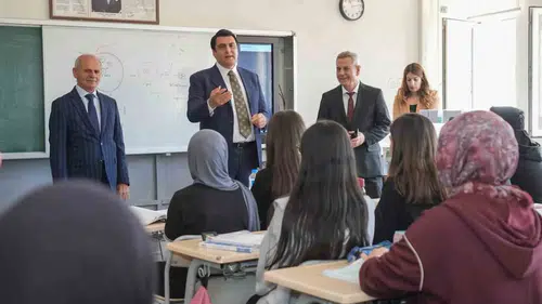 Gaziantep'ten üniversiteye uzanan yolda ilk adım Şehitkamil'den