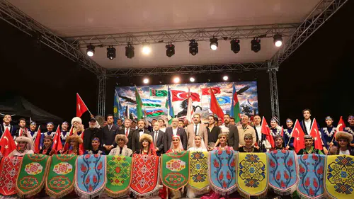 Hazar'ın kıyısında şiir rüzgarı: Türk dünyası Elazığ'da buluştu