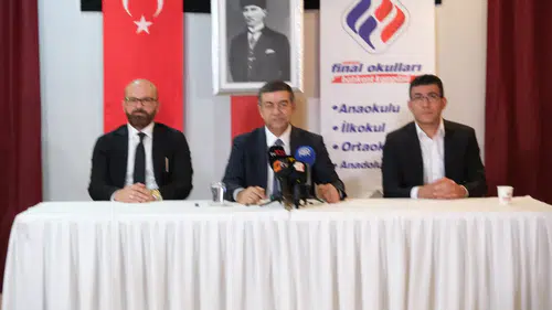 Eğitimde yapay zeka uyarısı: Asistan olarak kalsın, patron olmasın