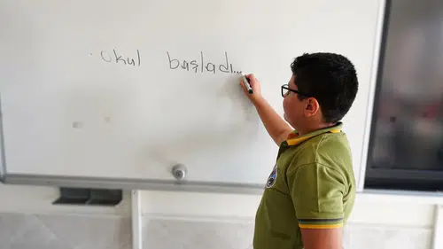Kilis'te ders zili çaldı: Binlerce öğrenci için yeni dönem heyecanı başladı