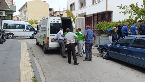 Açık kapıdan gelen acı haber: Yalnız yaşayan adam evinde cansız bulundu