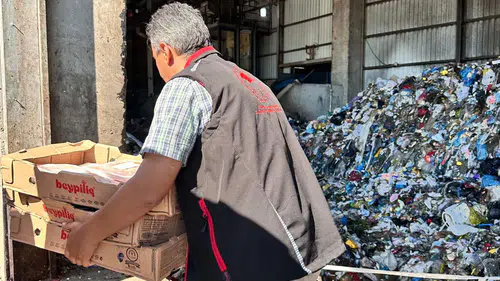 Adapazarı'ndaki depoda şok baskın: Sofralara ulaşmadan yakalandı