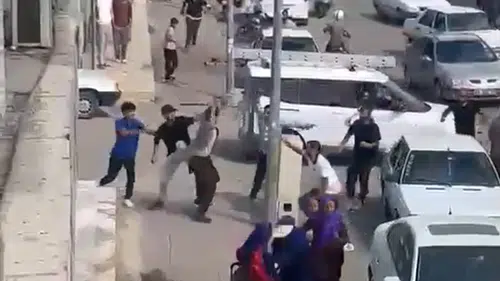 Viranşehir'de alacak verecek kavgası: Taş ve sopalar havada uçuştu