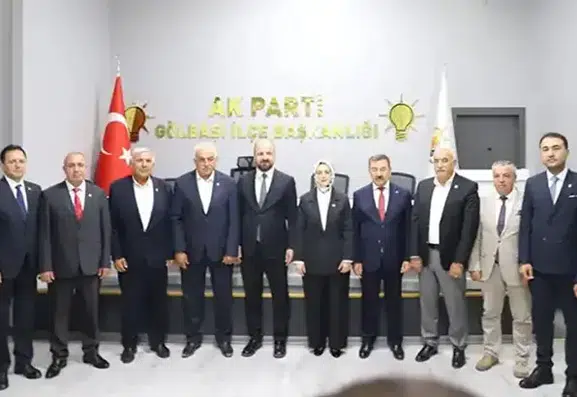 Belediye meclisinde toplu istifa: 6 CHP'li üye AK Parti'ye katıldı