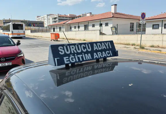 Ehliyet alacaklar dikkat! Direksiyon sınavı değişiyor