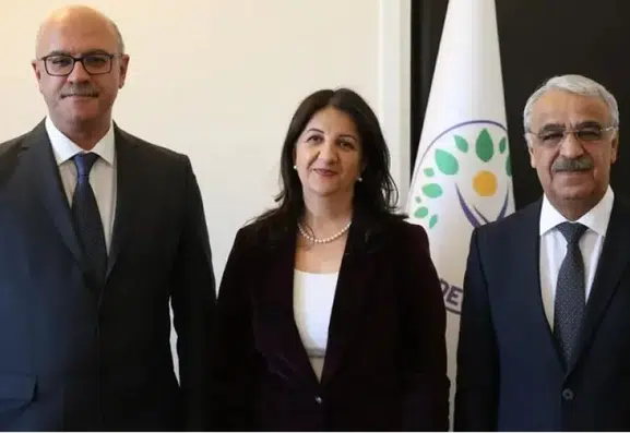 .DEM Parti heyeti İmralı'da Öcalan ile görüştü: Buldan ve Sancar adadan ayrıldı