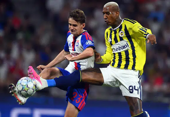 Fenerbahçe Brezilyalı yıldızı Anderson Talisca ile yollarını ayırdı